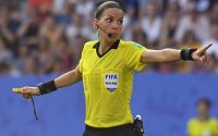 Tin hot bóng đá 3/8: Siêu Cúp châu Âu đón chào trọng tài nữ
